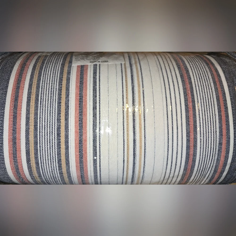 NWT!  Retro Chic Quilt Set King 3 Piece 